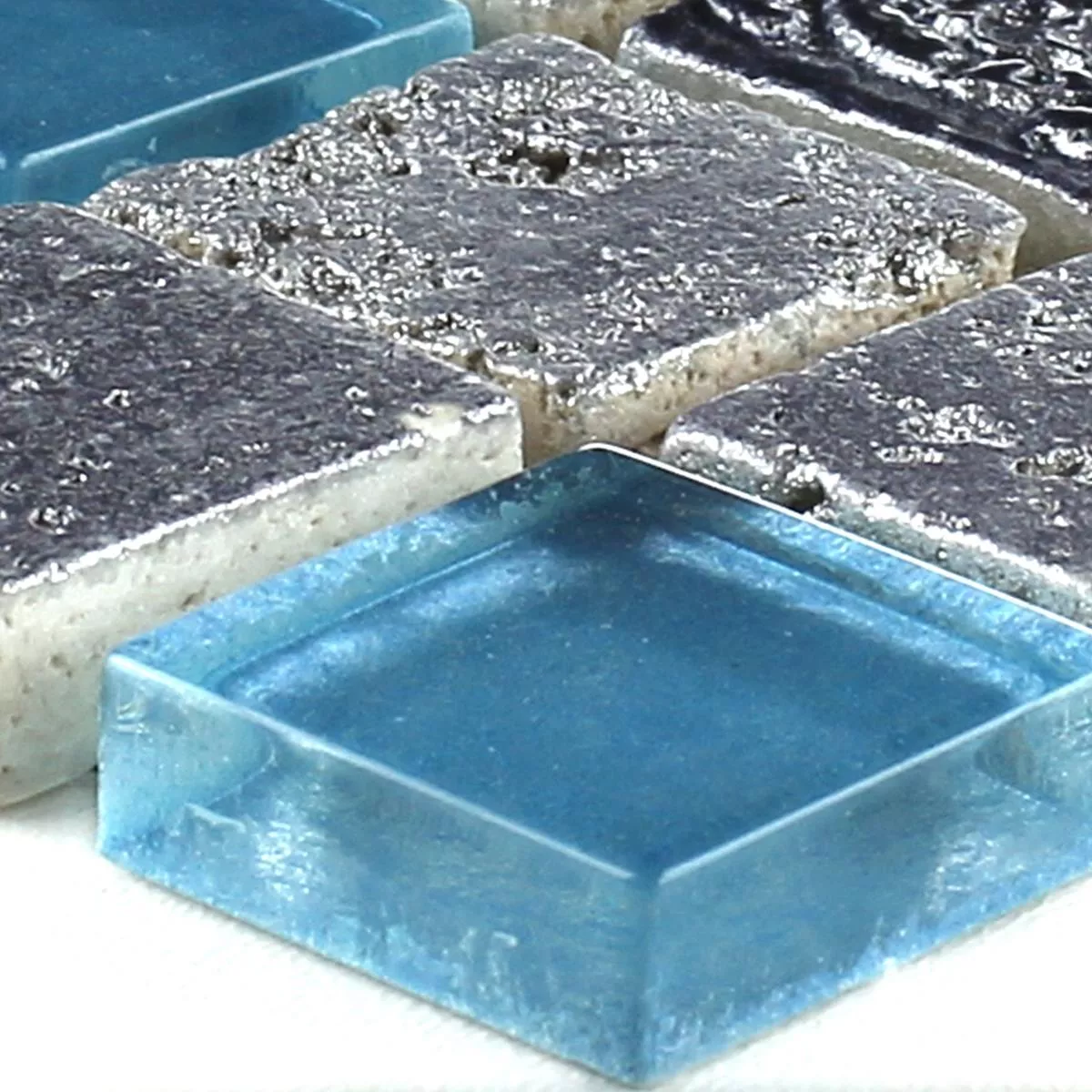 Muestra Azulejos De Mosaico Cristal Resina Piedra Mezcla Azul Plateado