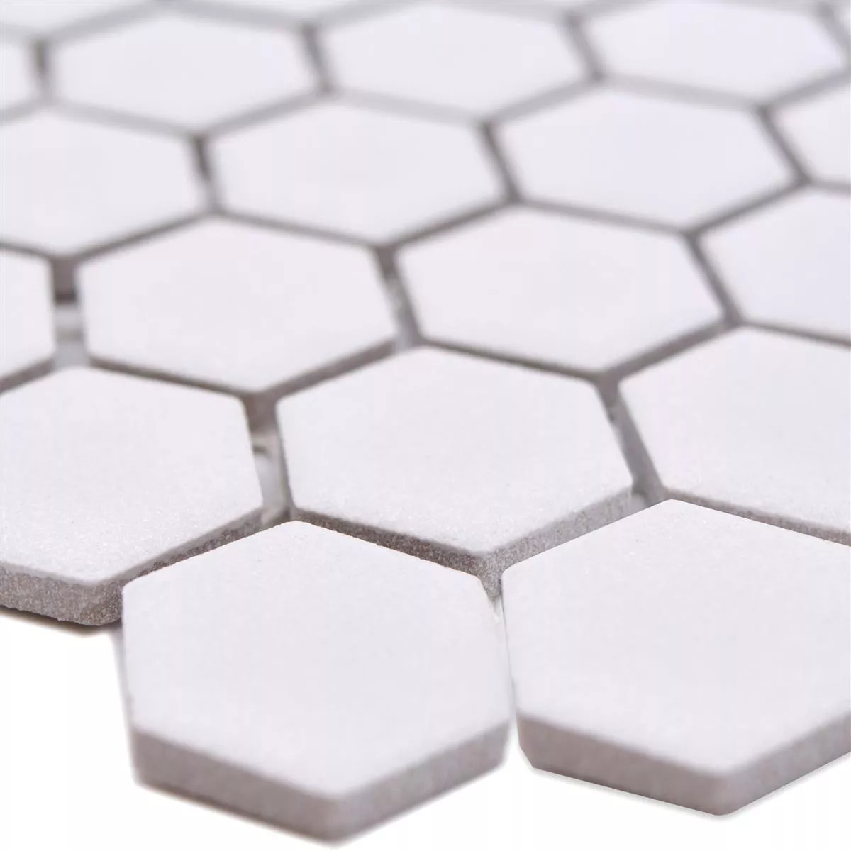 Muestra Mosaico Cerámico Bismarck R10B Hexagonales Blanco H23