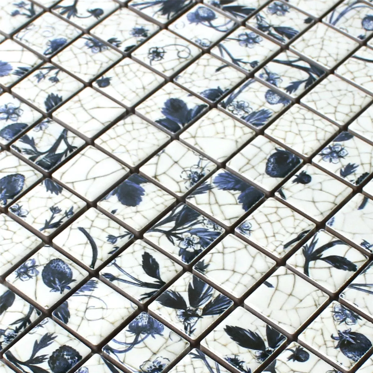 Muestra Azulejos De Mosaico Cerámica Strawberry Blanco Azul