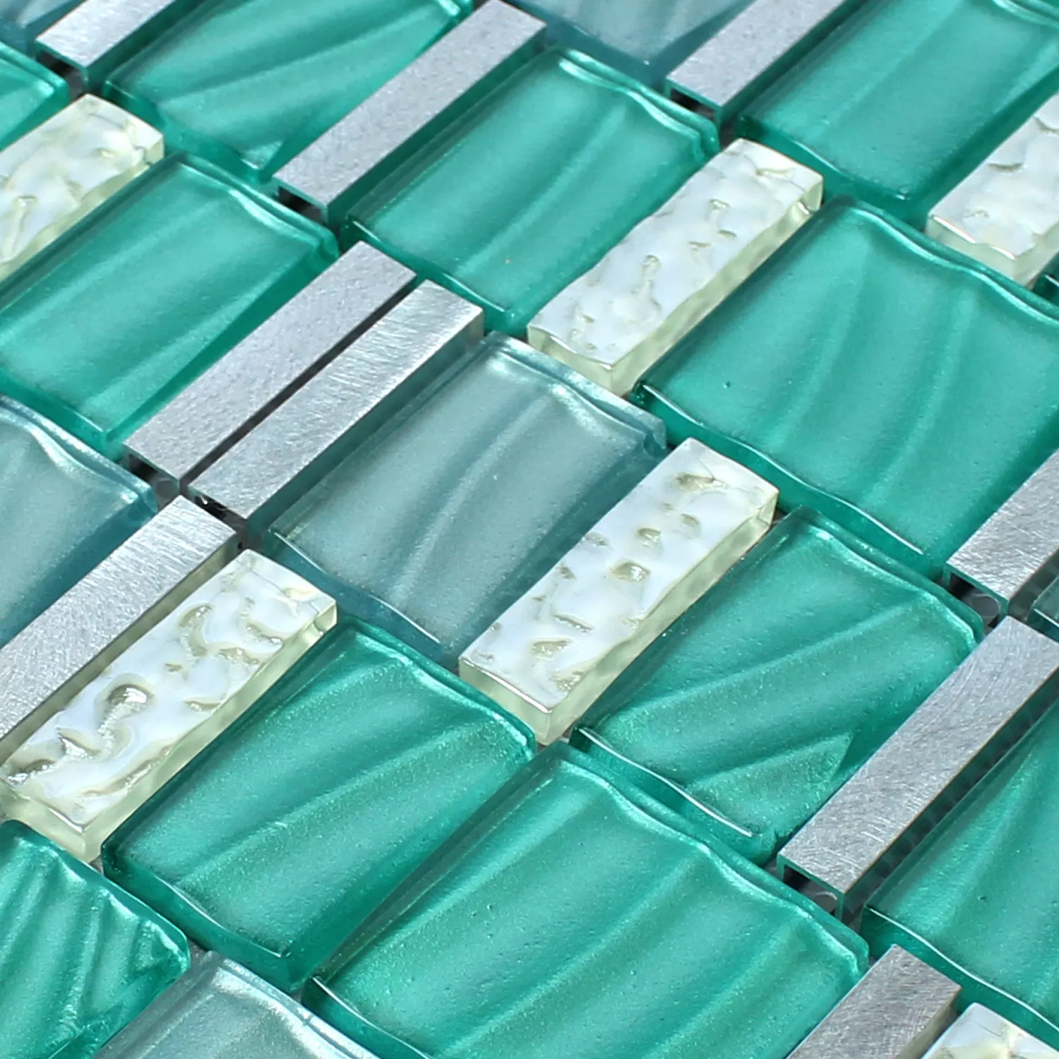 Muestra Azulejos De Mosaico Cristal Auminio Verde Plateado Mezcla