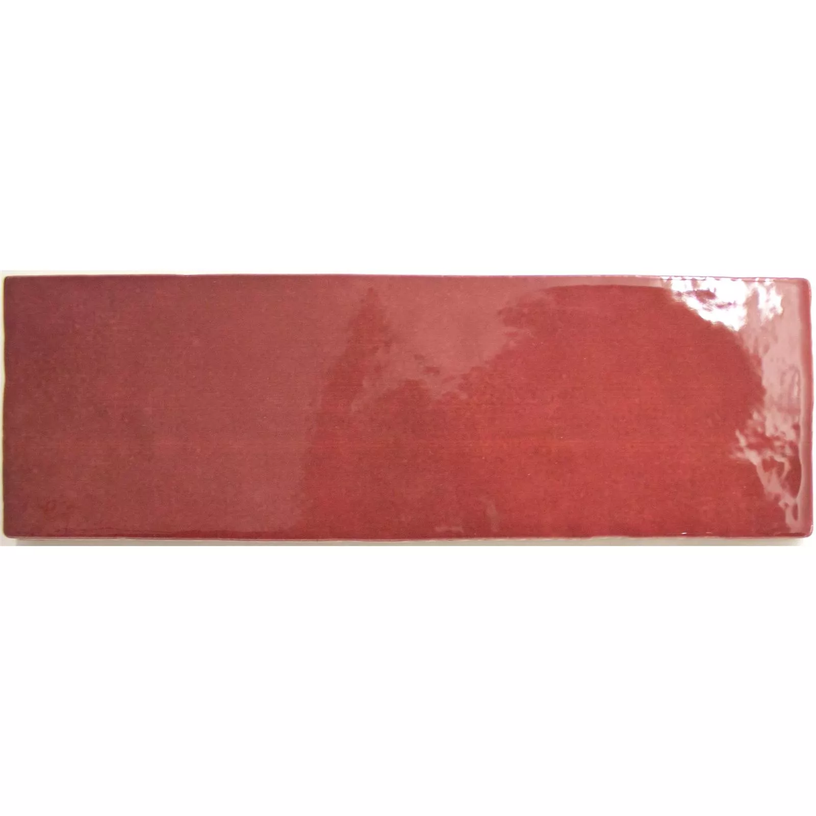 Revestimientos Concord Óptica Ondulatoria Rojo 6,5x20cm Revestimientos Concord Óptica Ondulatoria Rojo 6,5x20cm